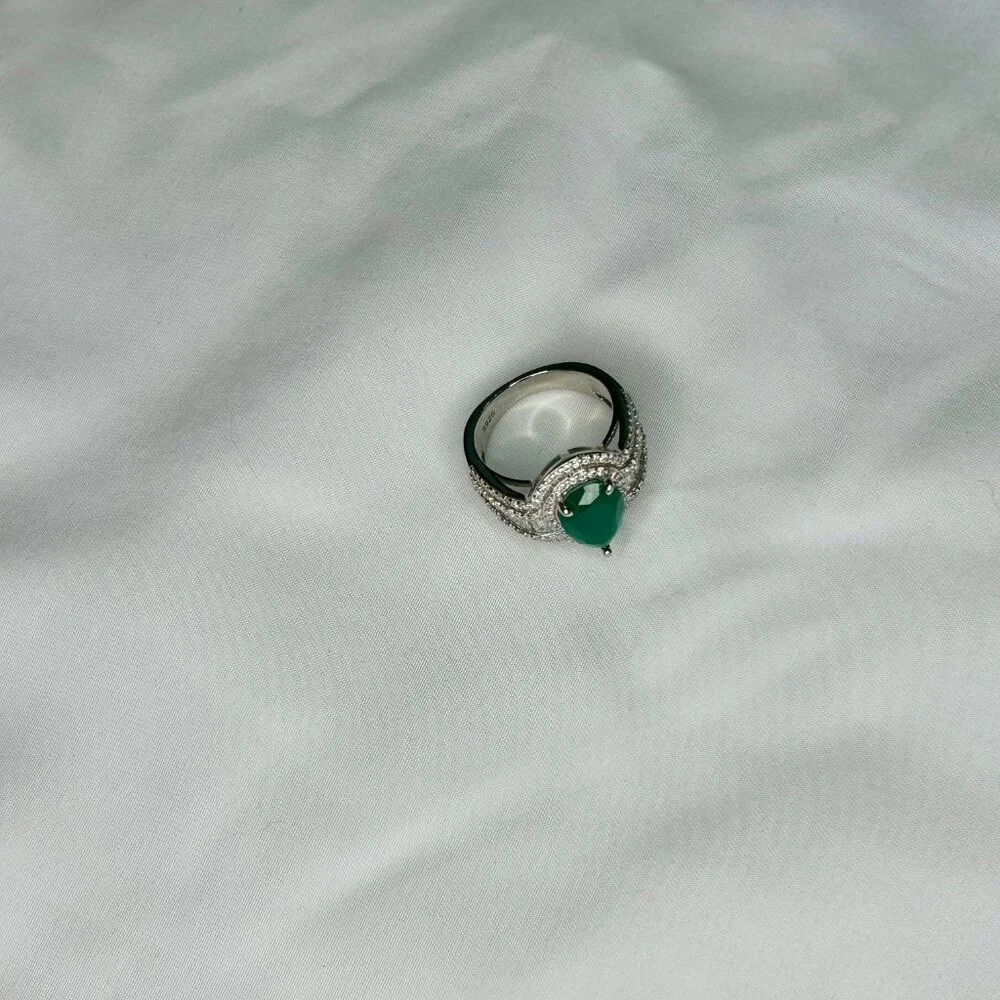 Halo Pear Cut Emerald Green Engagement Ring, size 6 3/4 - Picture 5 of 8